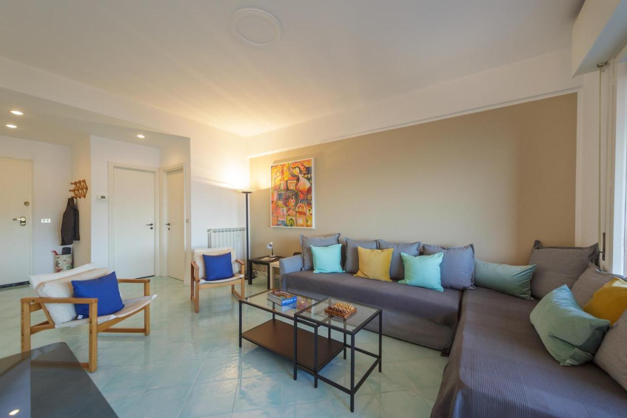 Casa Linda Vista Da Sogno, Piscina E Tennis 拉帕洛 外观 照片