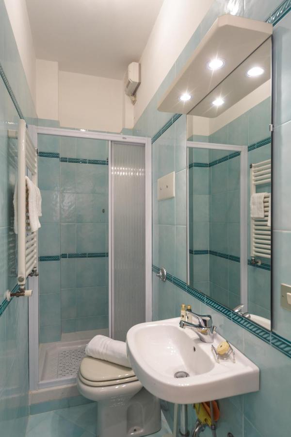 Casa Linda Vista Da Sogno, Piscina E Tennis 拉帕洛 外观 照片