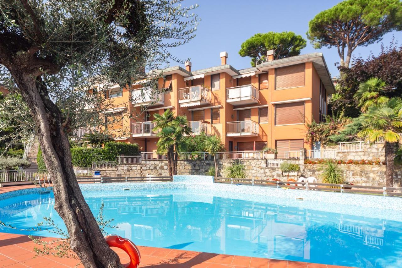 Casa Linda Vista Da Sogno, Piscina E Tennis 拉帕洛 外观 照片