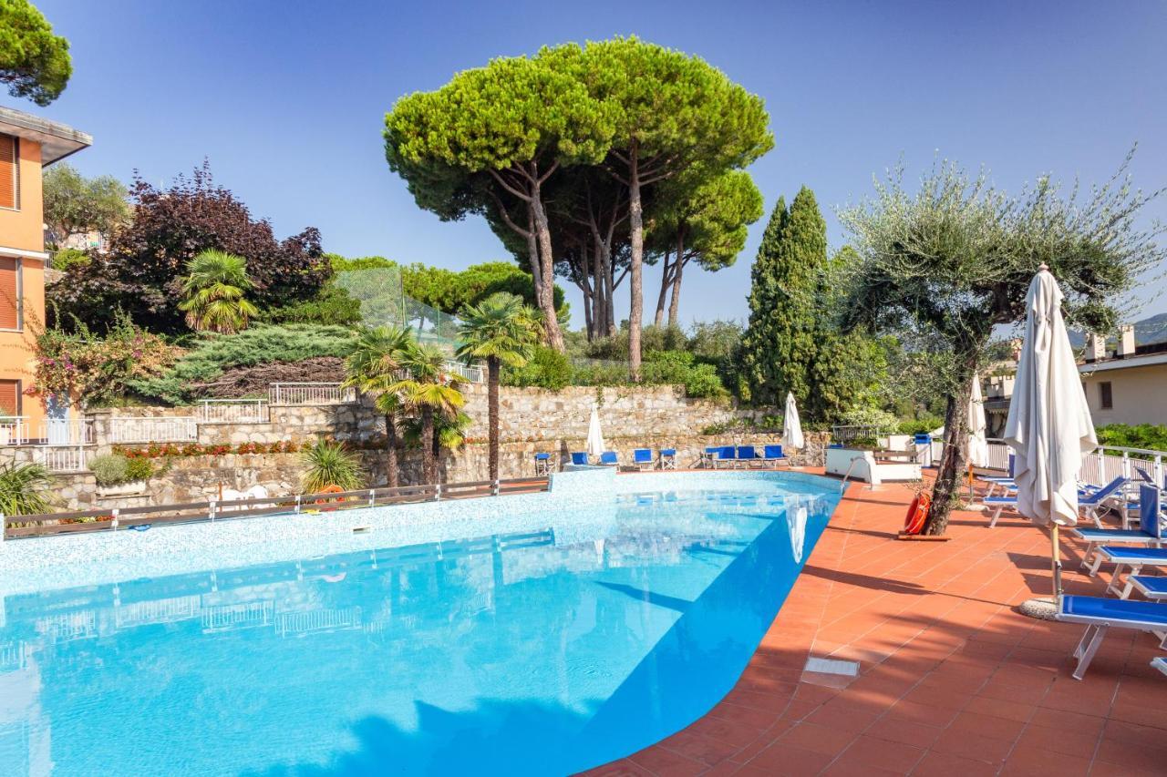 Casa Linda Vista Da Sogno, Piscina E Tennis 拉帕洛 外观 照片